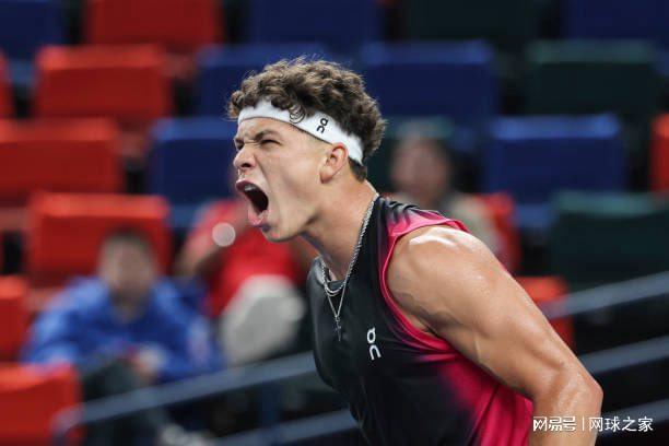 仅是靠巨星 仅是靠巨星