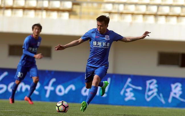 侧翼核心的 侧翼核心的